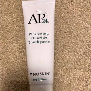 AP24 flouride whitening toothpaste